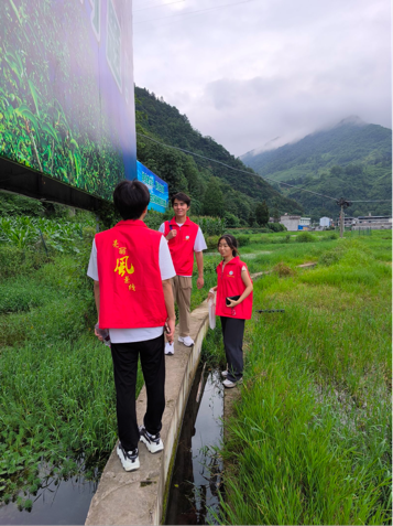 走进大杉坪，看见新气象：91网站
“众望”小组赴大杉坪村开展调研活动